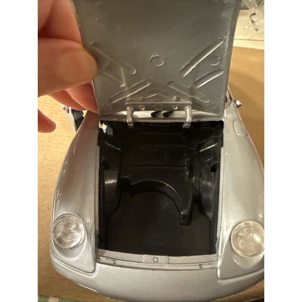 Vintage 1994 Maisto PORSCHE 911 CARRERA CABRIOLET 1:18 Diecast Model Grey Silver - Picture 14 of 16